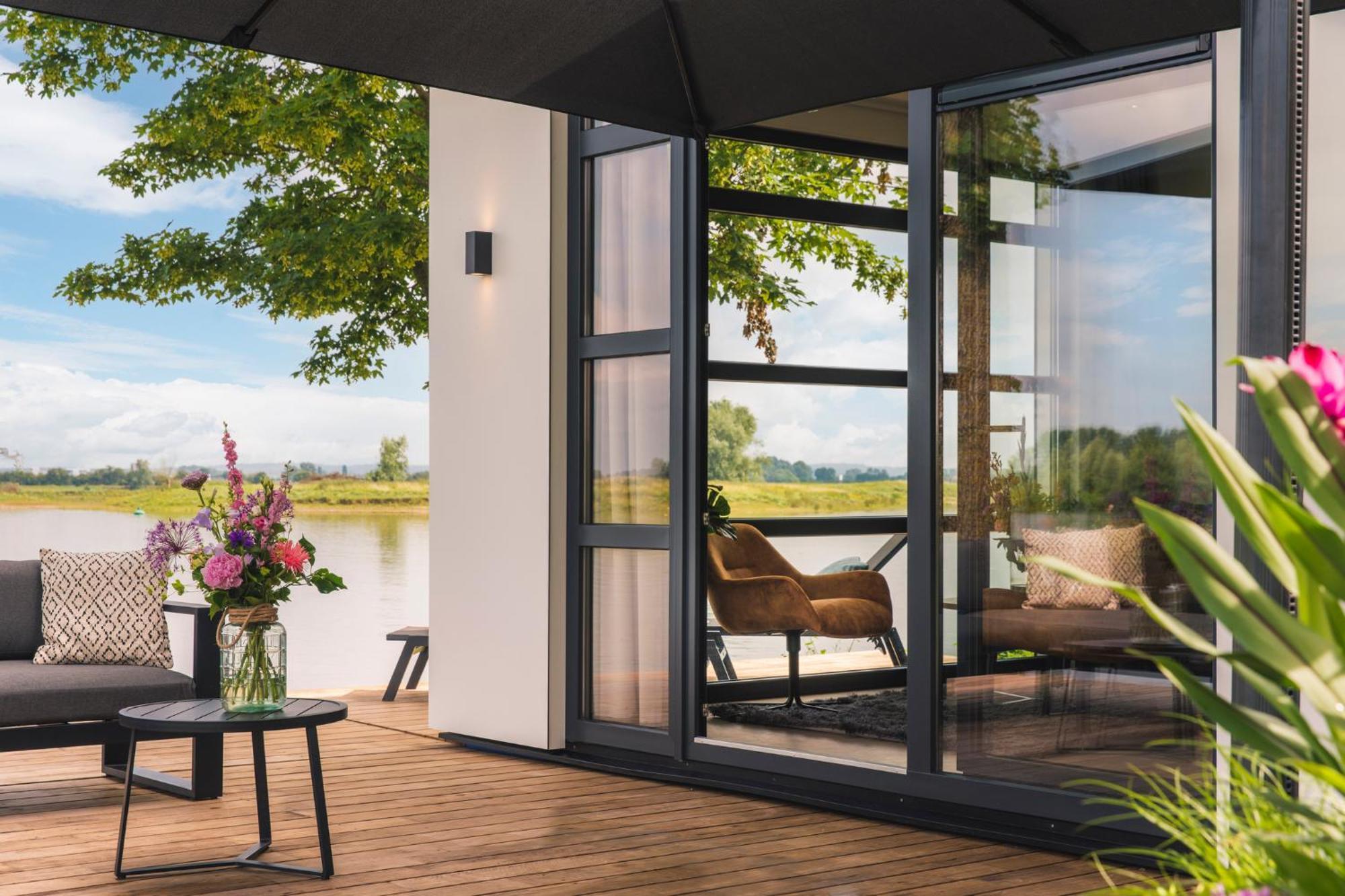 Marinapark Bad Nederrijn Hotell Maurik Exteriör bild