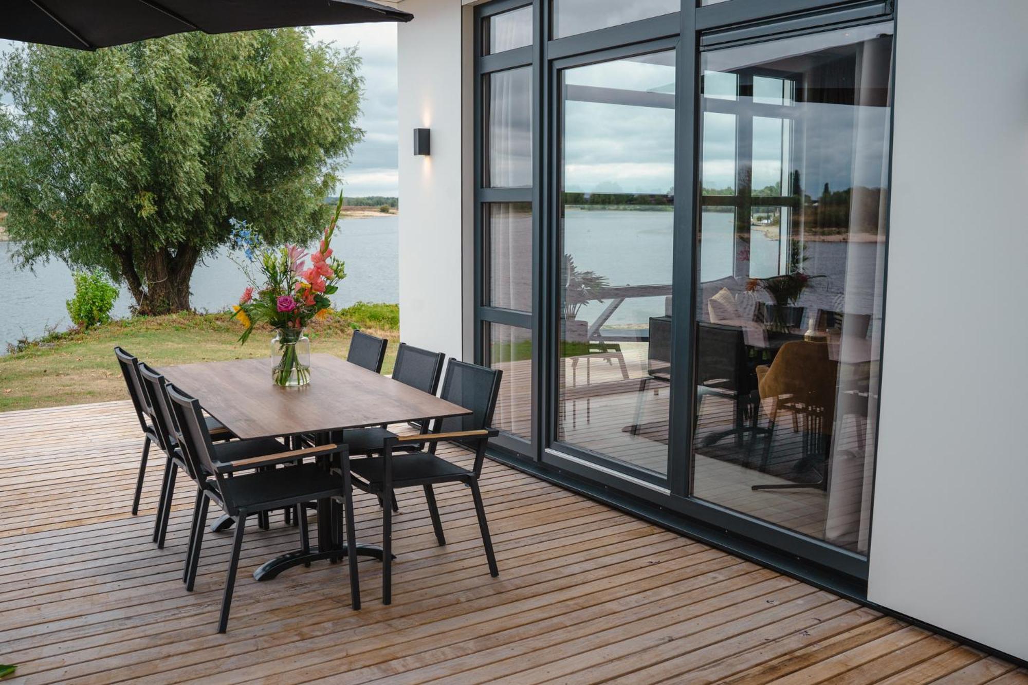 Marinapark Bad Nederrijn Hotell Maurik Exteriör bild